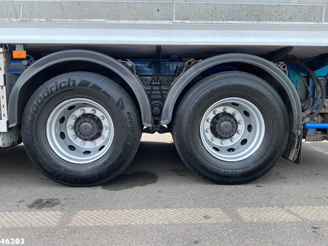 Volvo  FH 390 8x4 kolkenzuiger (16)