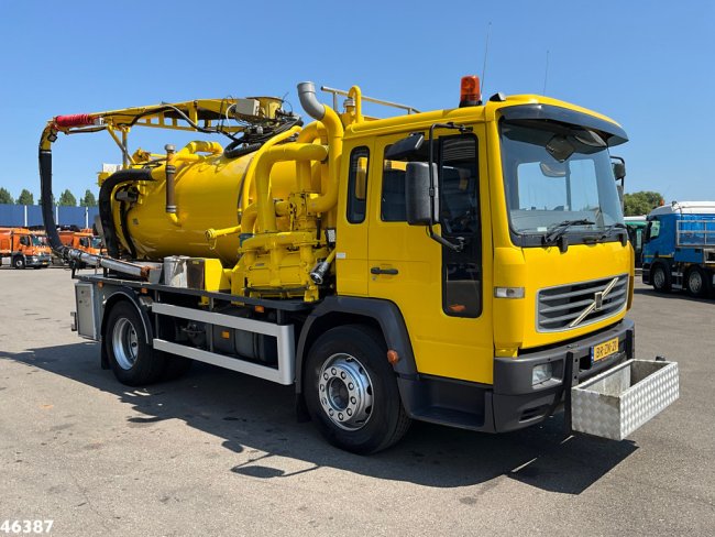 Volvo  FL 220 Kolkenzuiger 5m³ Just 147.623 km! (5)