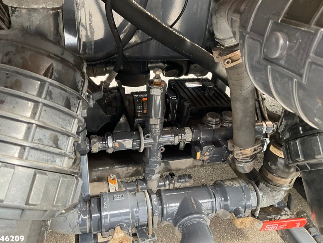 Scania  P 320 Euro 6 Bekker LaGram 8m³ kolkenzuiger (17)