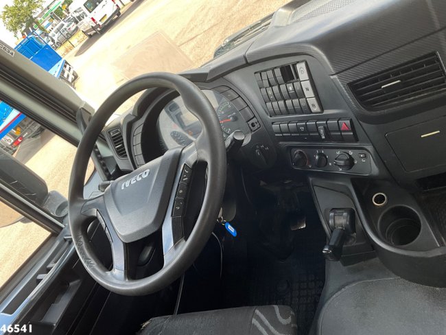 Iveco  Trakker AD380T 6x4 Euro 6 Hiab 18 Tonmeter laadkraan (11)