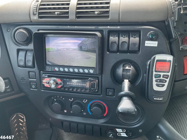 Ginaf  X 2221 L 4x4 Hiab 9 Tonmeter laadkraan Just 198.696 km! (14)