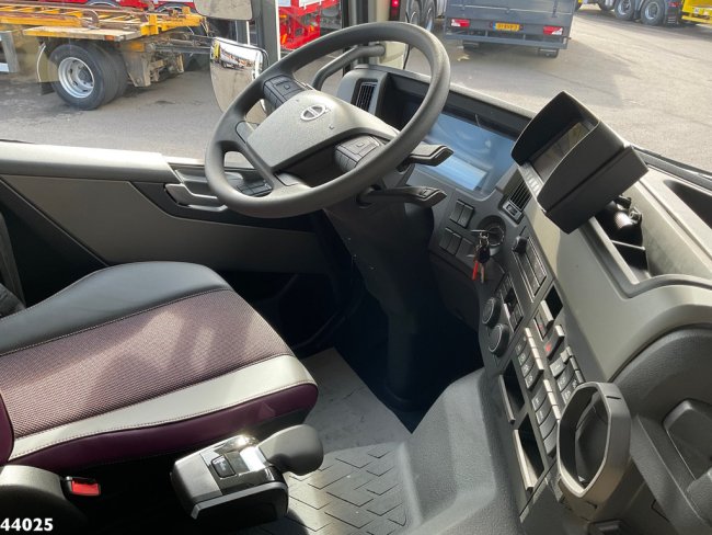 Volvo  Volvo FM 460 8x2 Hiab 25 Tonmeter laadkraan (14)