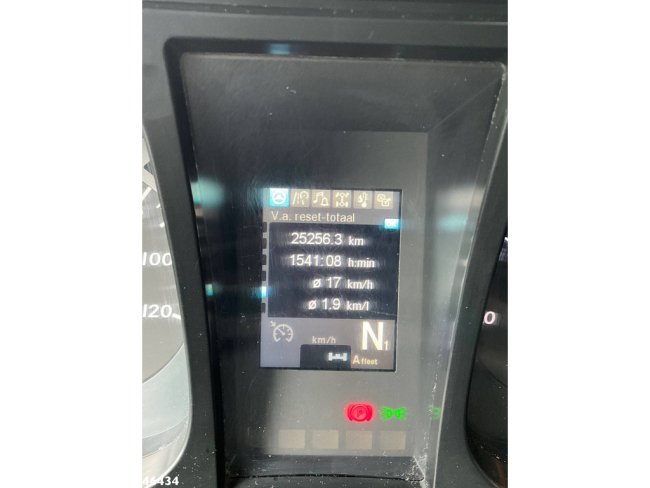 Mercedes-Benz  ANTOS 2533 Euro 6 Geesink 22m³ (20)