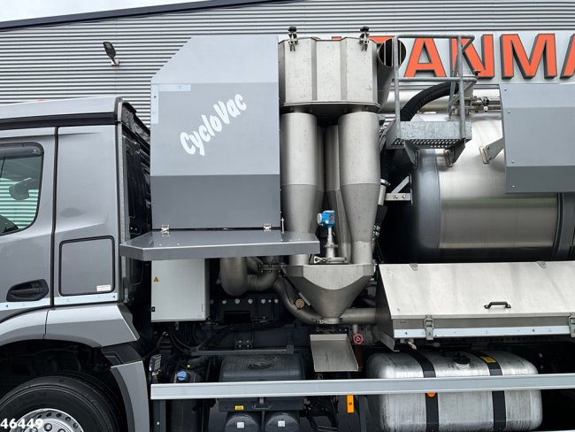 Mercedes-Benz  Arocs 2643 6x4 Koks Cyclovac Vacuum Droge stoffen RVS opbouw Just 21.576 km! (4)