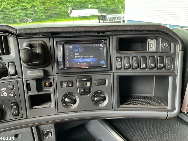 Scania  R 580 8x2 V8 Retarder Euro 6 HMF 50 Tonmeter laadkraan + Fly-Jib (14)