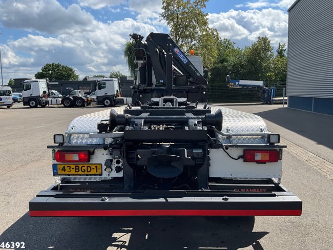 Volvo  FM 420 8x2 Euro 6 HMF 26 Tonmeter laadkraan (3)