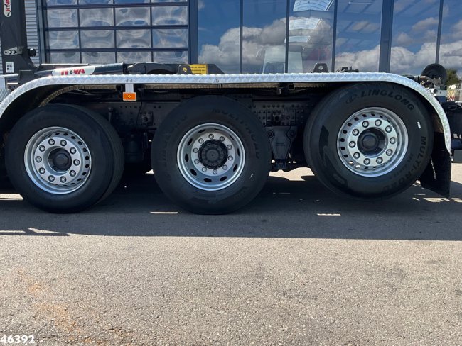 Volvo  FM 420 8x2 Euro 6 HMF 26 Tonmeter laadkraan (9)