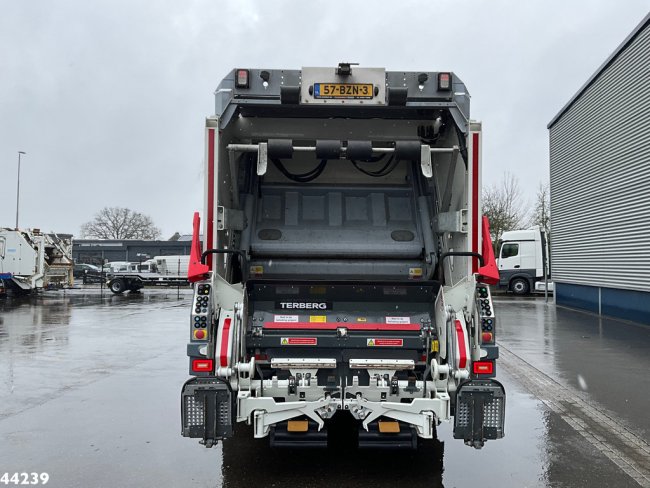 DAF  FAG XD 300 Terberg Olympus 17m³ (3)