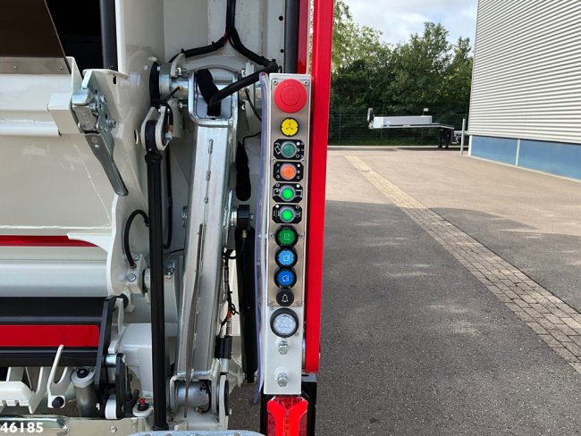 DAF  FAG XD 300 Euro 6 Geesink 20m³ (9)