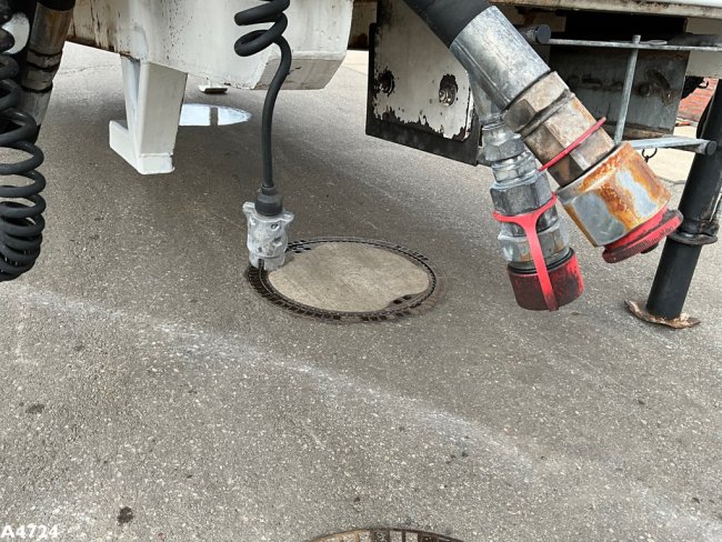 Laadplateau met Hiab 14 Tonmeter laadkraan   (10)