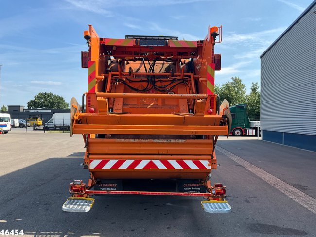 Iveco  Stralis AD260SY Euro 6 Just 107.558 km! (2)
