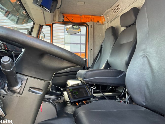 Iveco  Stralis AD260SY Euro 6 Just 107.558 km! (17)