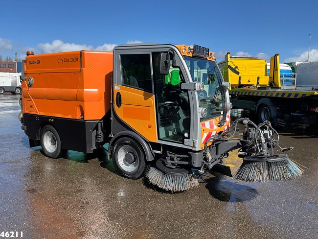 Bucher  Citycat 2020 with 3-rd brush (4)