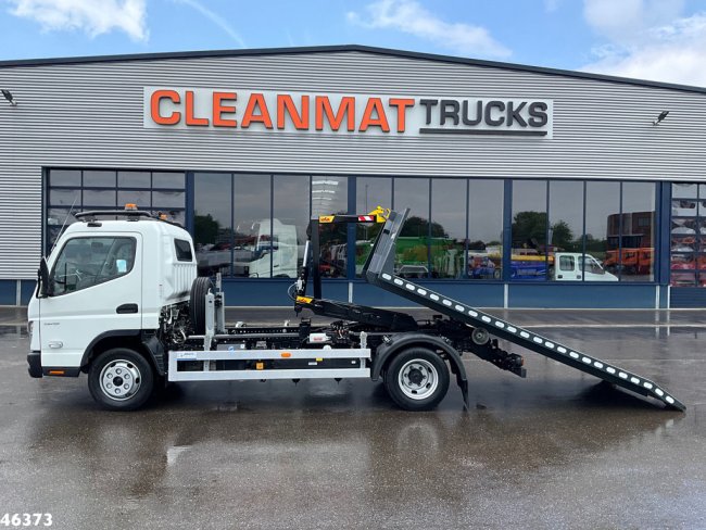FUSO  Canter Euro 6 Hyvalift 5 Ton haakarmsysteem + Flatbedcontainer Just 44.417 km! (0)