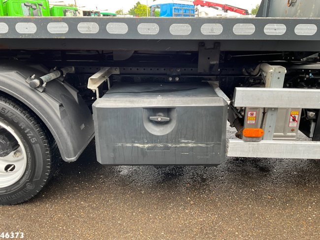FUSO  Canter Euro 6 Hyvalift 5 Ton haakarmsysteem + Flatbedcontainer Just 44.417 km! (9)