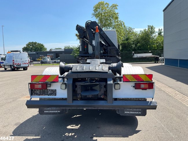 Volvo  FM 480 8x4 Hiab 28 Tonmeter laadkraan (2)