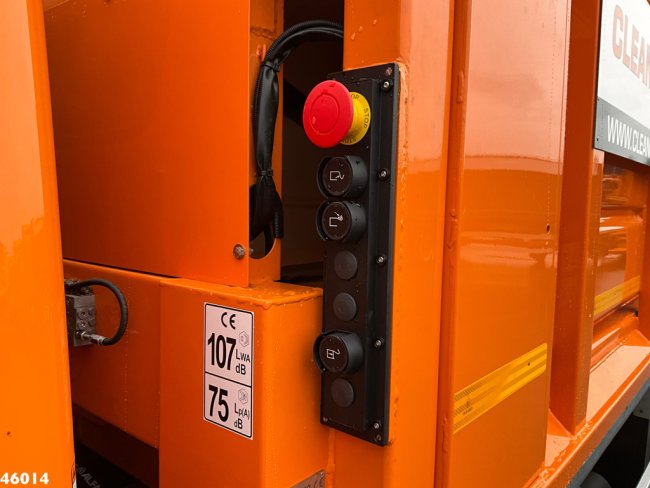 FUSO  Canter 9C18 Geesink 7m³ (7)
