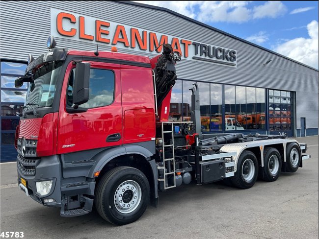 Mercedes-Benz  Arocs 3251 8x4 Euro 6 HMF 26 Tonmeter laadkraan (1)