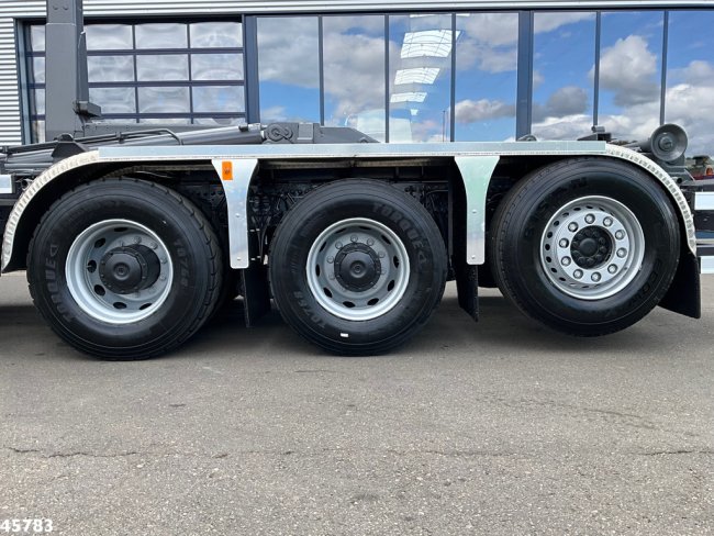 Mercedes-Benz  Arocs 3251 8x4 Euro 6 HMF 26 Tonmeter laadkraan (9)