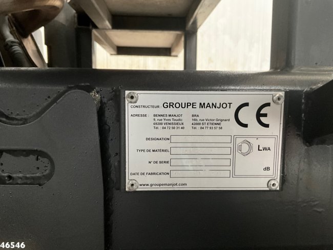Mercedes-Benz  Axor 2636 6x4 Manual Full steel Hiab 14 Tonmeter laadkraan (30)