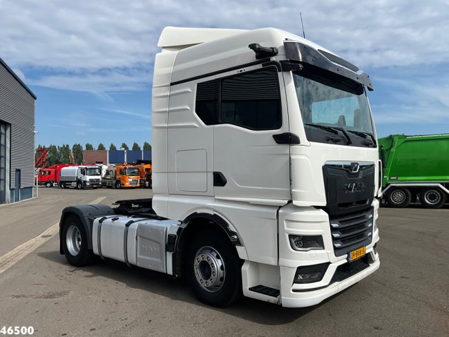 MAN  TGX 18.510 Euro 6 with Engine brake Just 274.127 km! (4)