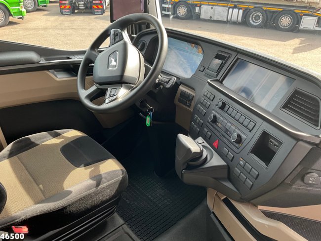 MAN  TGX 18.510 Euro 6 with Engine brake Just 274.127 km! (8)
