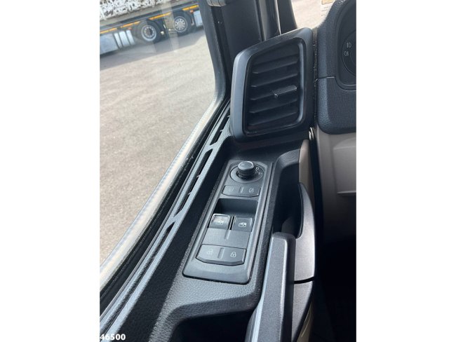 MAN  TGX 18.510 Euro 6 with Engine brake Just 274.127 km! (12)