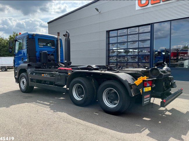 MAN  TGS 26.400 6x4 Manual Full Steel Just 327.817 km! (3)