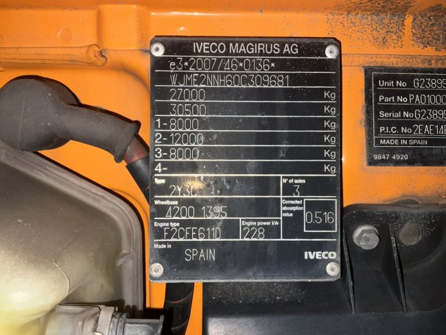 Iveco  Stralis AD260SY Euro 6 Just 145.807 km! (24)