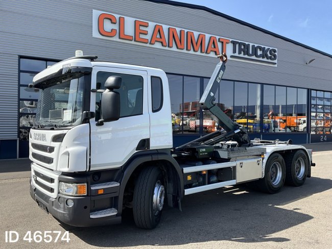 Scania  P 360 6x4 Euro 6 Hiab haakarmsysteem Just 101.456 km! (0)