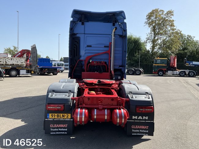 MAN  TGX 26.500 6x2 Like New! (2)