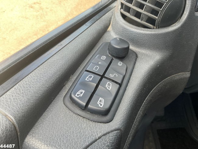 Mercedes-Benz  Atego 1524 Euro 6 Mazzocchia 12m² (14)