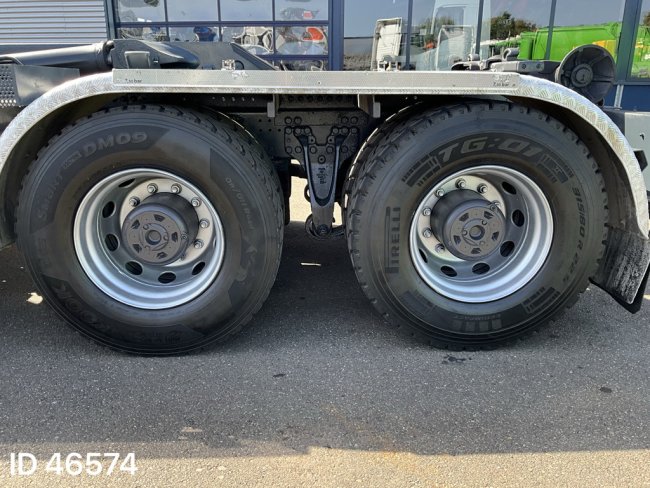 Scania  P 360 6x4 Euro 6 Hiab haakarmsysteem Just 101.456 km! (8)