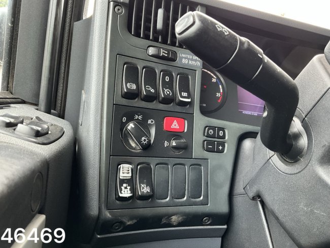 Scania  P 280 HMF 12 Tonmeter Z-kraan (14)