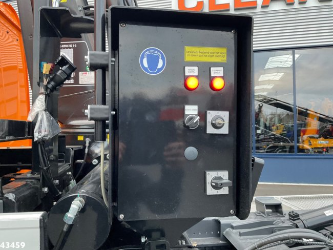 DAF  FAN XD 450 Hiab 23 Tonmeter laadkraan (11)