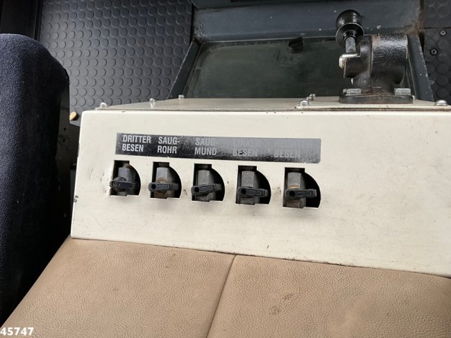 Ravo  580 with 3-rd brush (18)