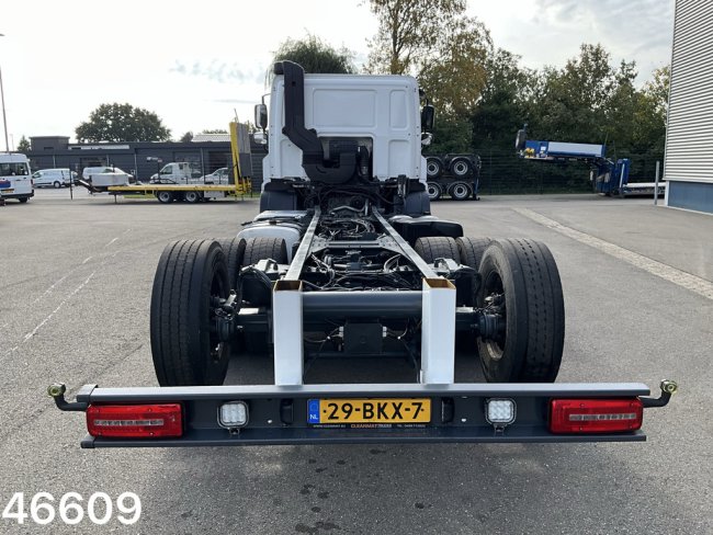 DAF  FAN CF 340 Chassis cabine with PTO Just 227.167 km! (2)