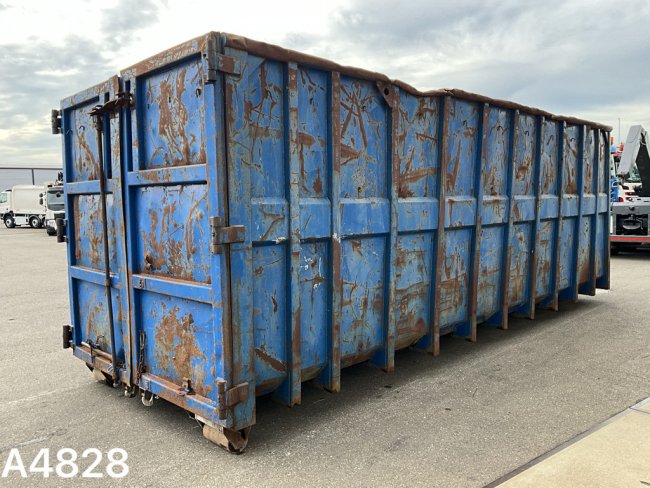 Container 33m³   (3)