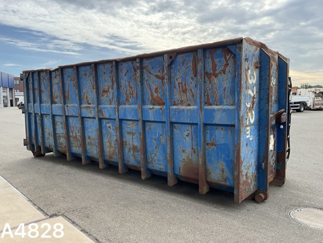 Container 33m³   (4)
