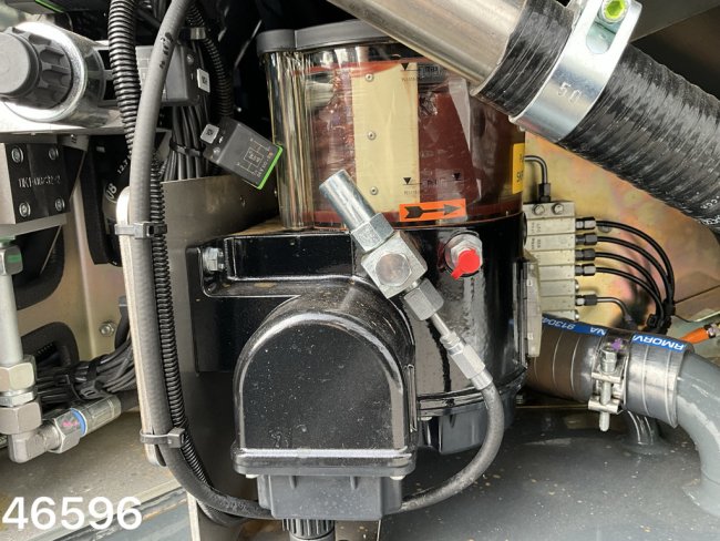 Ravo  540 Euro 6 with 3-rd brush (9)