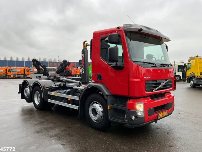 Volvo  FE 300 Multilift 21 Ton haakarmsysteem Ex-Brandweer Just 25.868 km! Like New! (2)