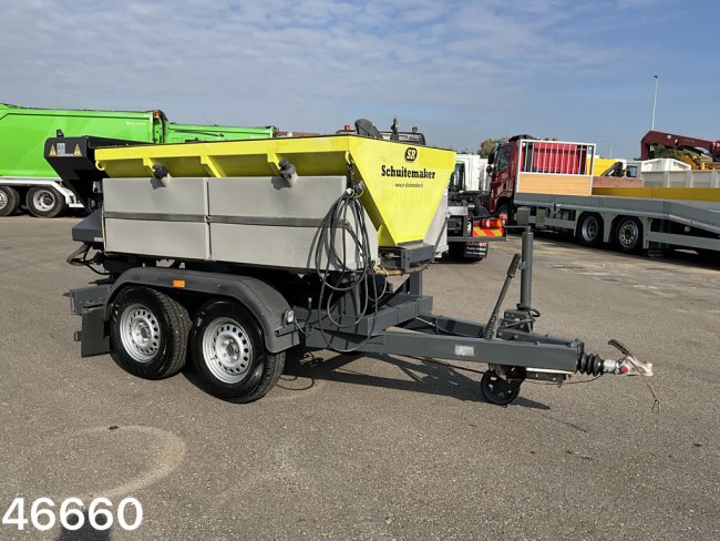 Hotra  2-assige aanhangwagen met Epoke zoutstrooier (2)