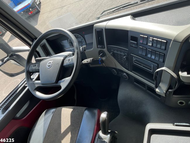 Volvo  FM 410 8x4 Hiab 28 Tonmeter laadkraan met 20 Ton Silosteller haakarmsysteem (19)