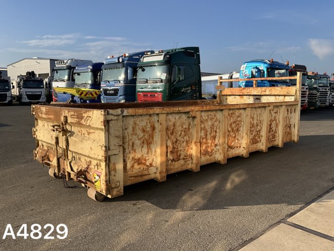 Container 12m³   (4)