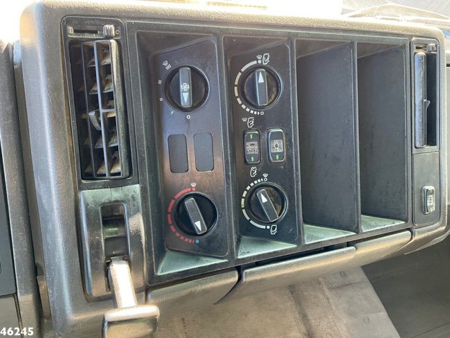 Mercedes-Benz  2638 AK V8 6x6 Manual Full steel suspension Meiller 10m³ kipper (13)