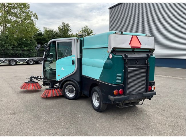 Bucher  Citycat 2020 Euro 5 with 3-rd brush (4)