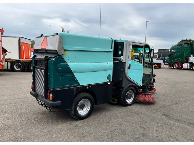 Bucher  Citycat 2020 Euro 5 with 3-rd brush (6)
