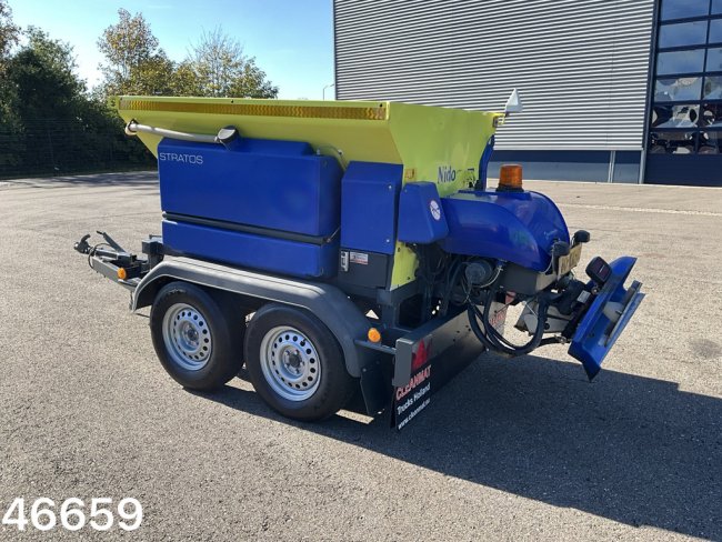 ESVE  2-assige aanhangwagen met Nido 1,1 m³ zoustrooier (1)