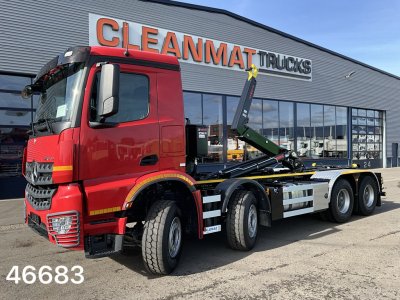 Mercedes-Benz Arocs 3242 8x4 Hiab 25 Ton haakarmsysteem Just 35.605 km!