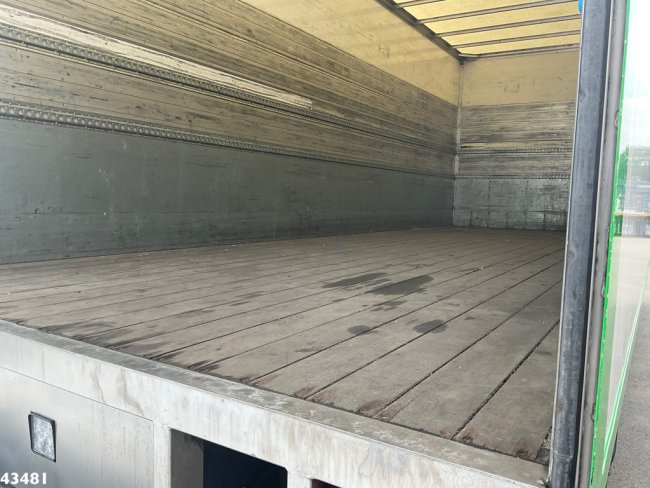 Volvo  FL 250 Euro 6 met Dhollandia laadklep (8)
